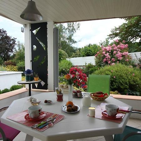 Bed and Breakfast Jardin De Marceau Blasimon Exterior foto