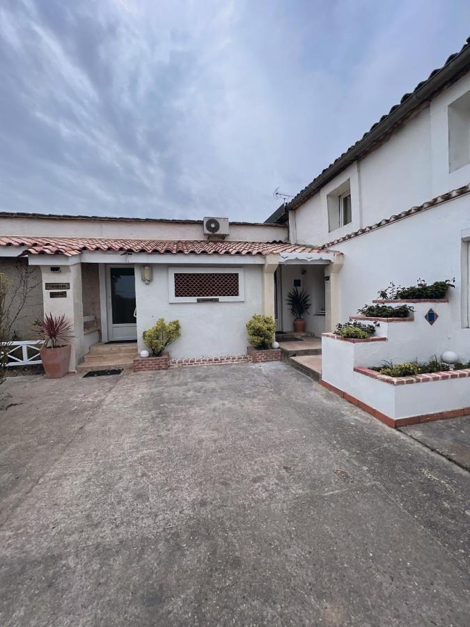 Bed and Breakfast Jardin De Marceau Blasimon Exterior foto