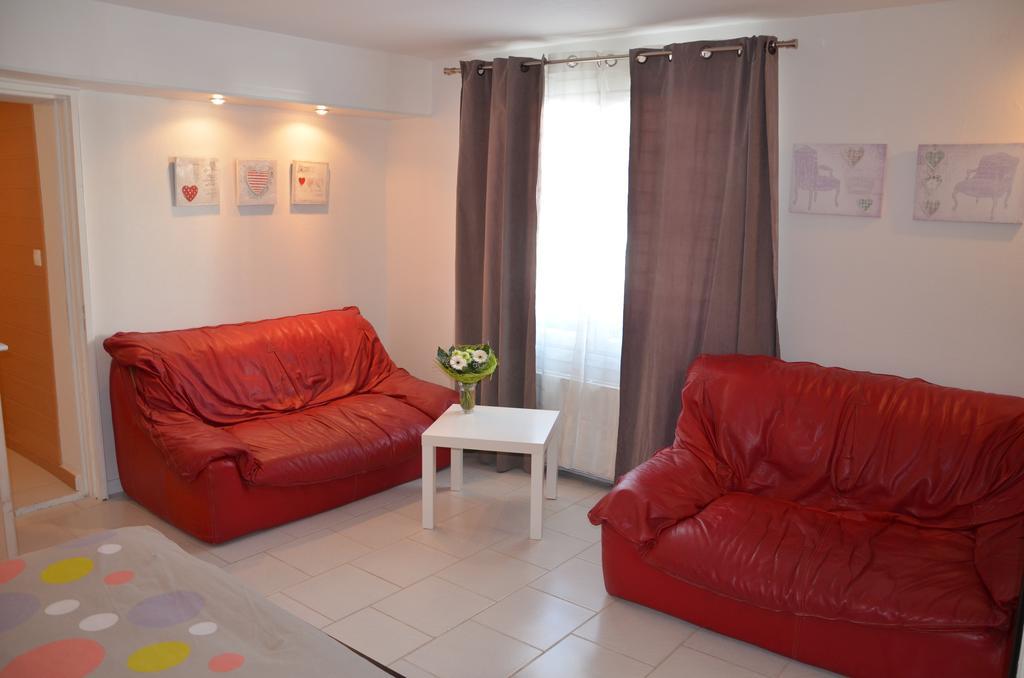 Bed and Breakfast Jardin De Marceau Blasimon Zimmer foto