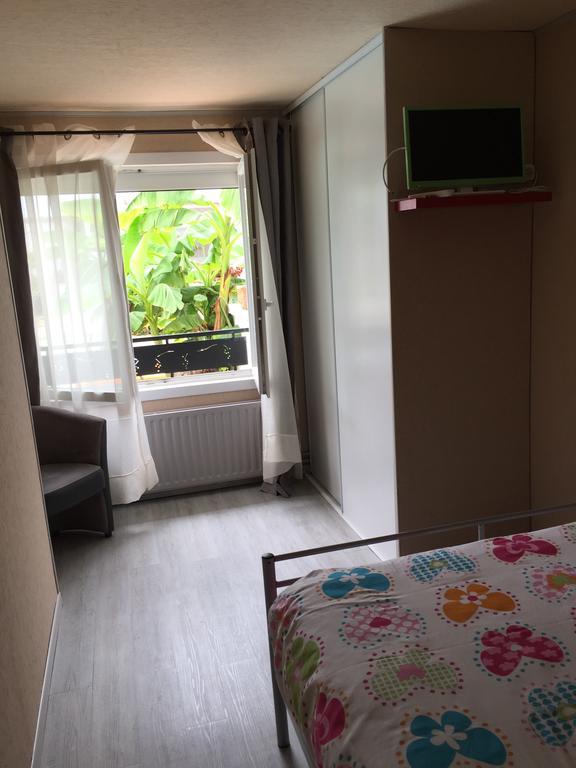 Bed and Breakfast Jardin De Marceau Blasimon Exterior foto